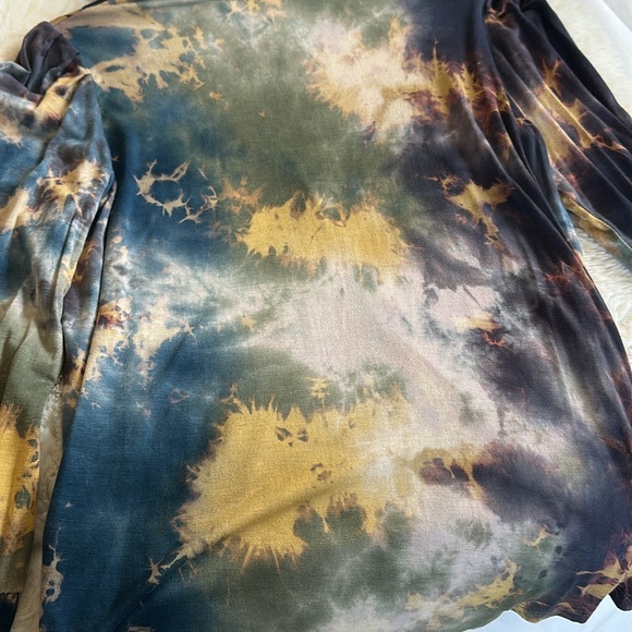 Veronica M Multicolor Tie-Dye Blouse - Picture 8 of 15